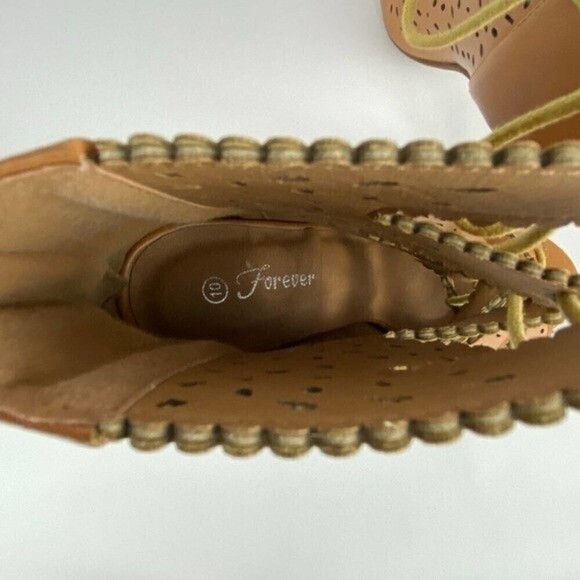 Women's Lace Up Bootie High Heels Forever Brandy Tan Size 10 - Picture 4 of 7